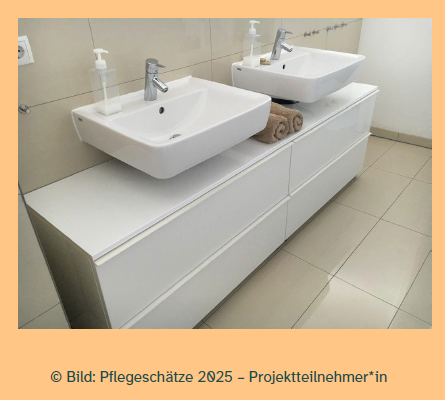 Breiter Waschbeckenunterschrank